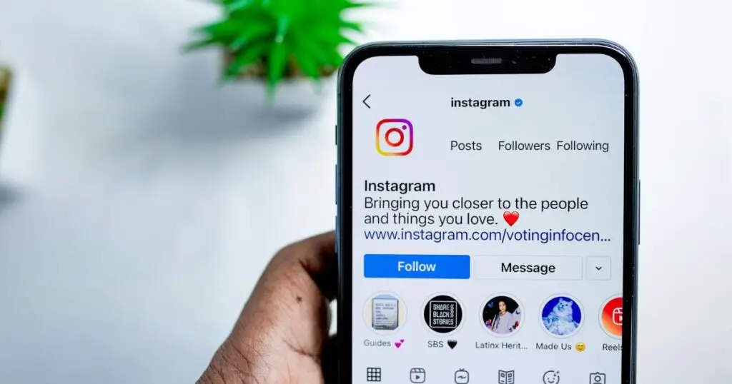 como integrar seu site institucional com o instagram para aumentar o engajamento