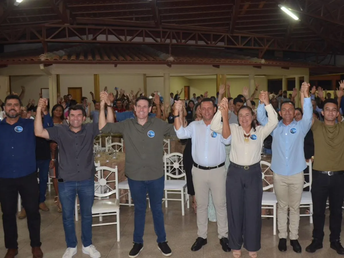 Lissauer Vieira cumpre agenda em Niquelândia em apoio político de Gervam Freitas 7 4