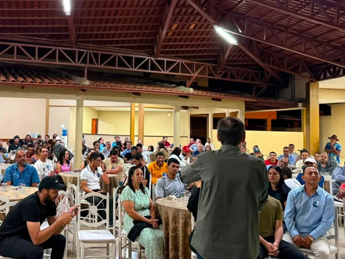 Lissauer Vieira cumpre agenda em Niquelândia em apoio político de Gervam Freitas 6 7